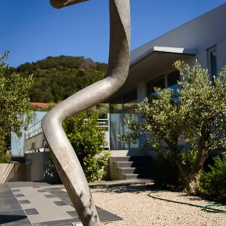 Mala Mara Design Vila Vis